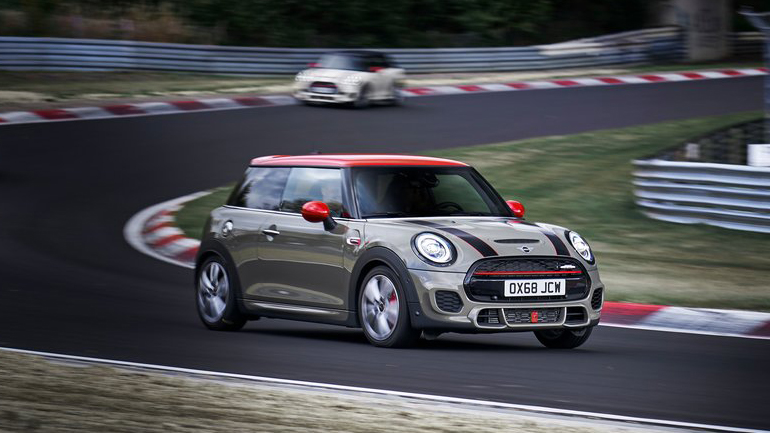 Πόσο κοστίζουν οι κορυφαίες εκδόσεις John Cooper Works των μοντέλων MINI